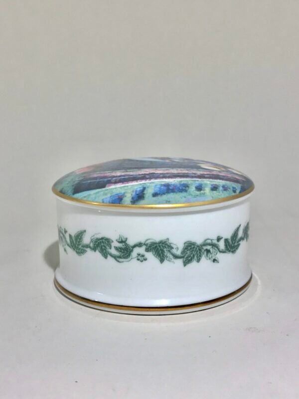 Wedgwood Porcelain Wimbledon Collection Round Trinket Box
