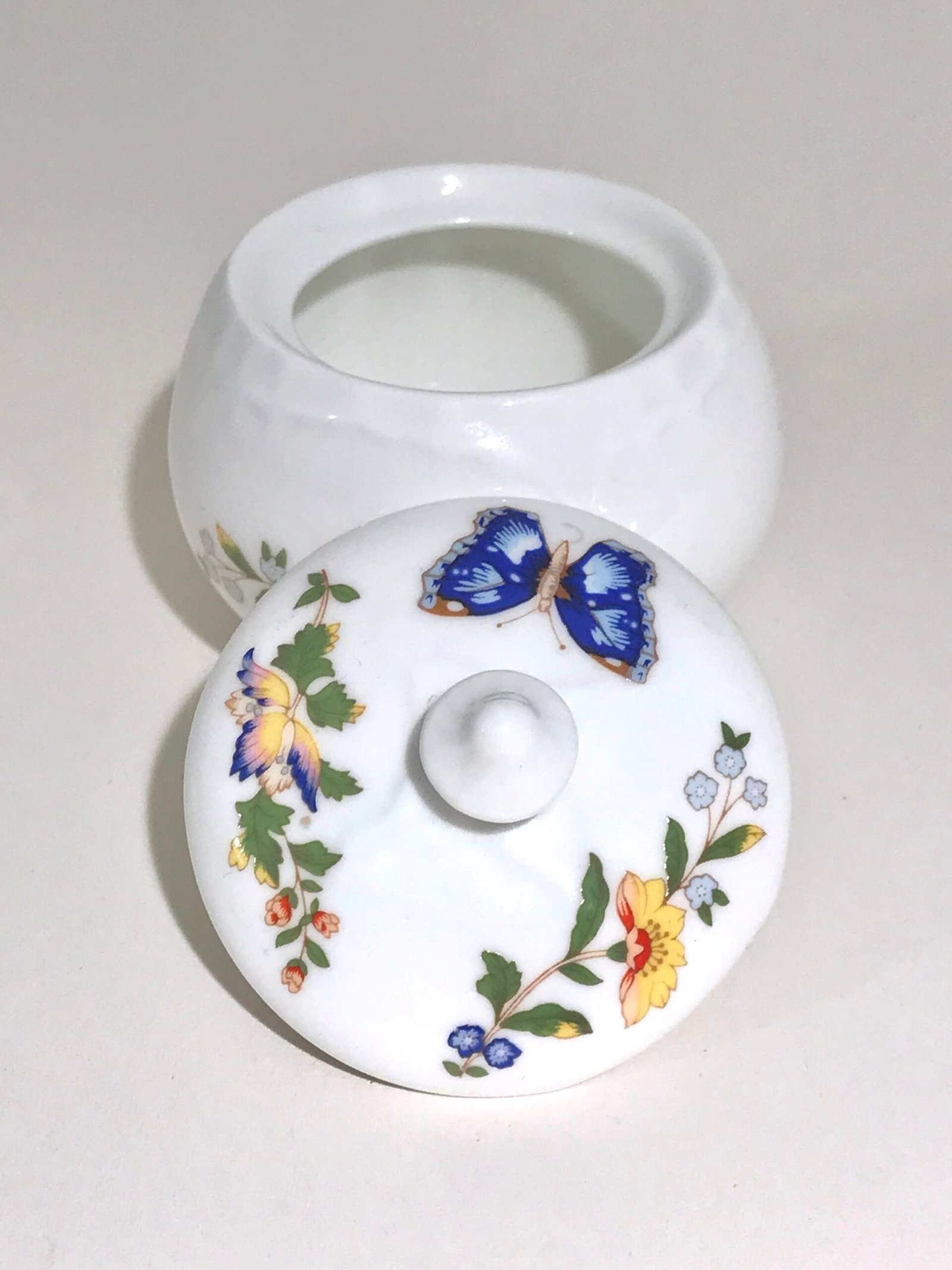 Aynsley Cottage Garden Trinket Box
