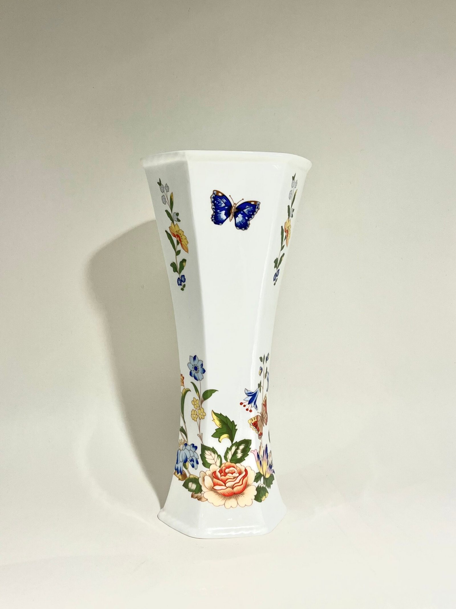 Aynsley Cottage Garden Hexagon Vase