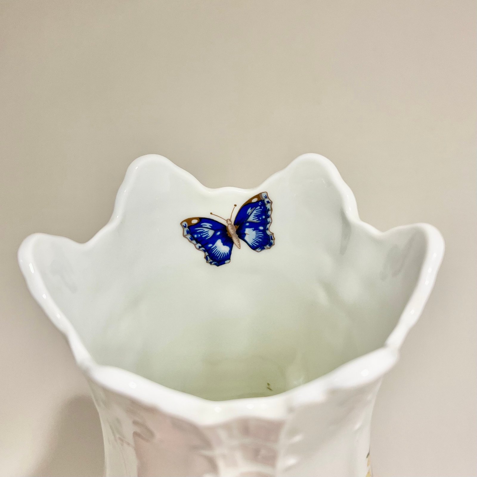 Aynsley Cottage Garden Victorian Vase