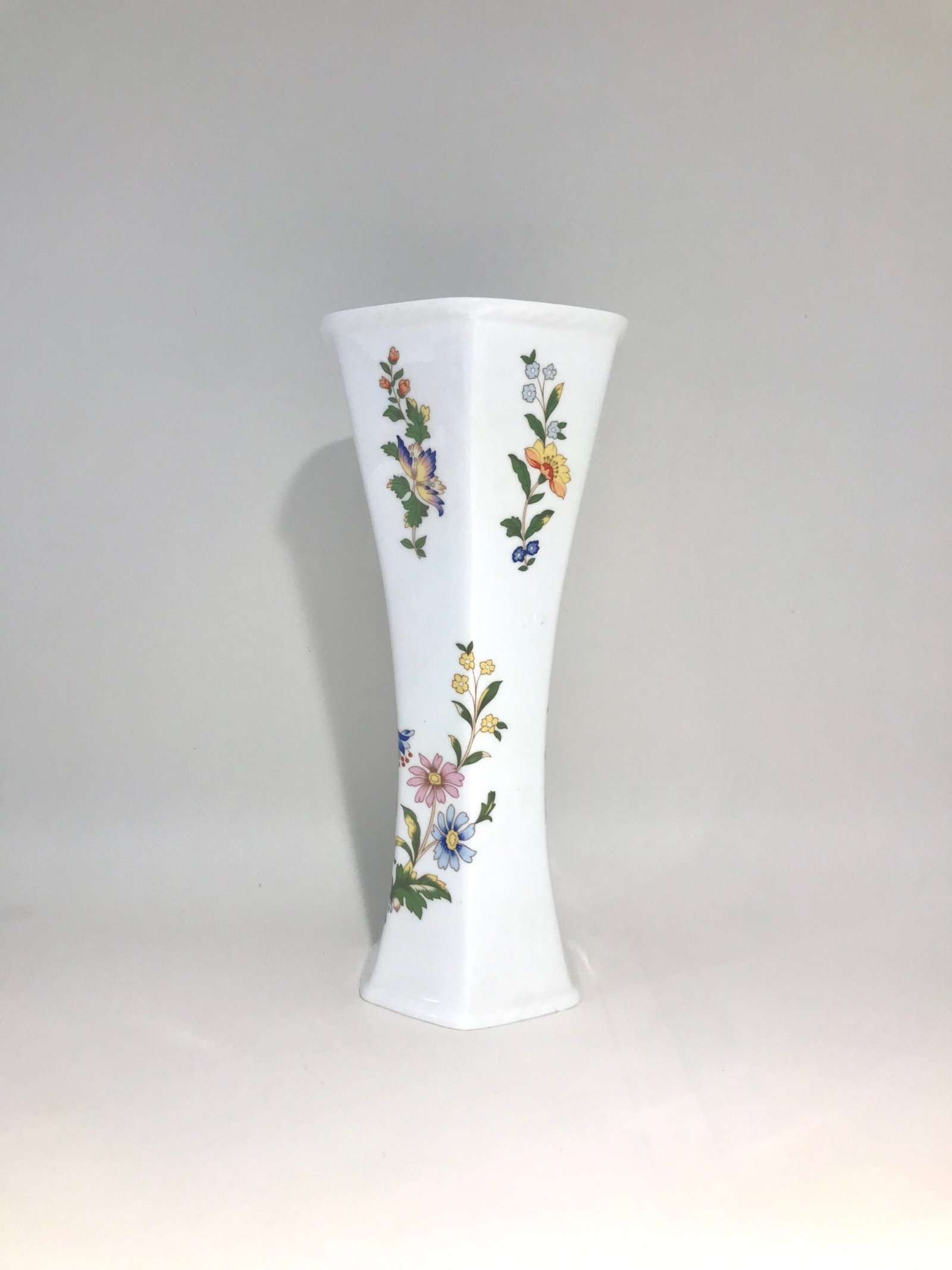 Aynsley Cottage Garden Hexagon Vase - Image 2