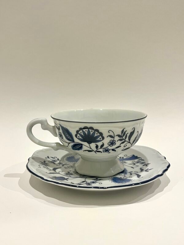 Sone China Made In Japan 3318 Teacup and Saucer - Image 5