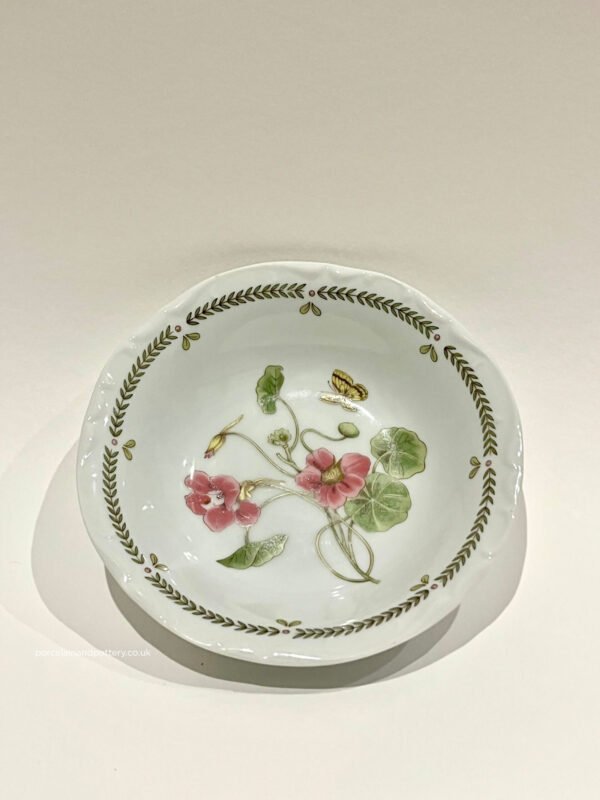 Sone China Made In Japan 5434 Tea Cup, Saucer and Small Bowl - Image 3