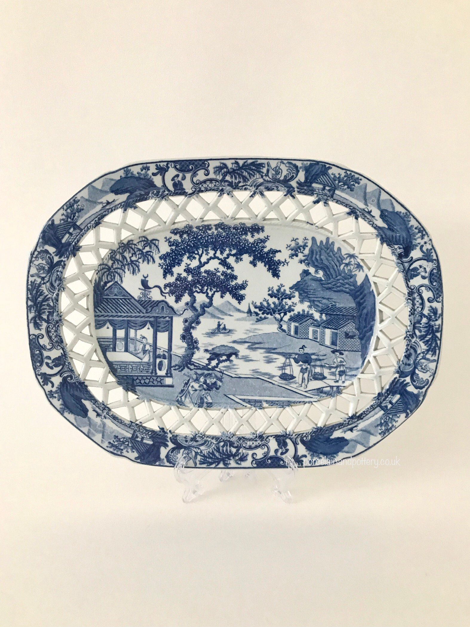 Antique Pearlware Chestnut Basket by Andrew Stevenson - Chinese Traders Pattern