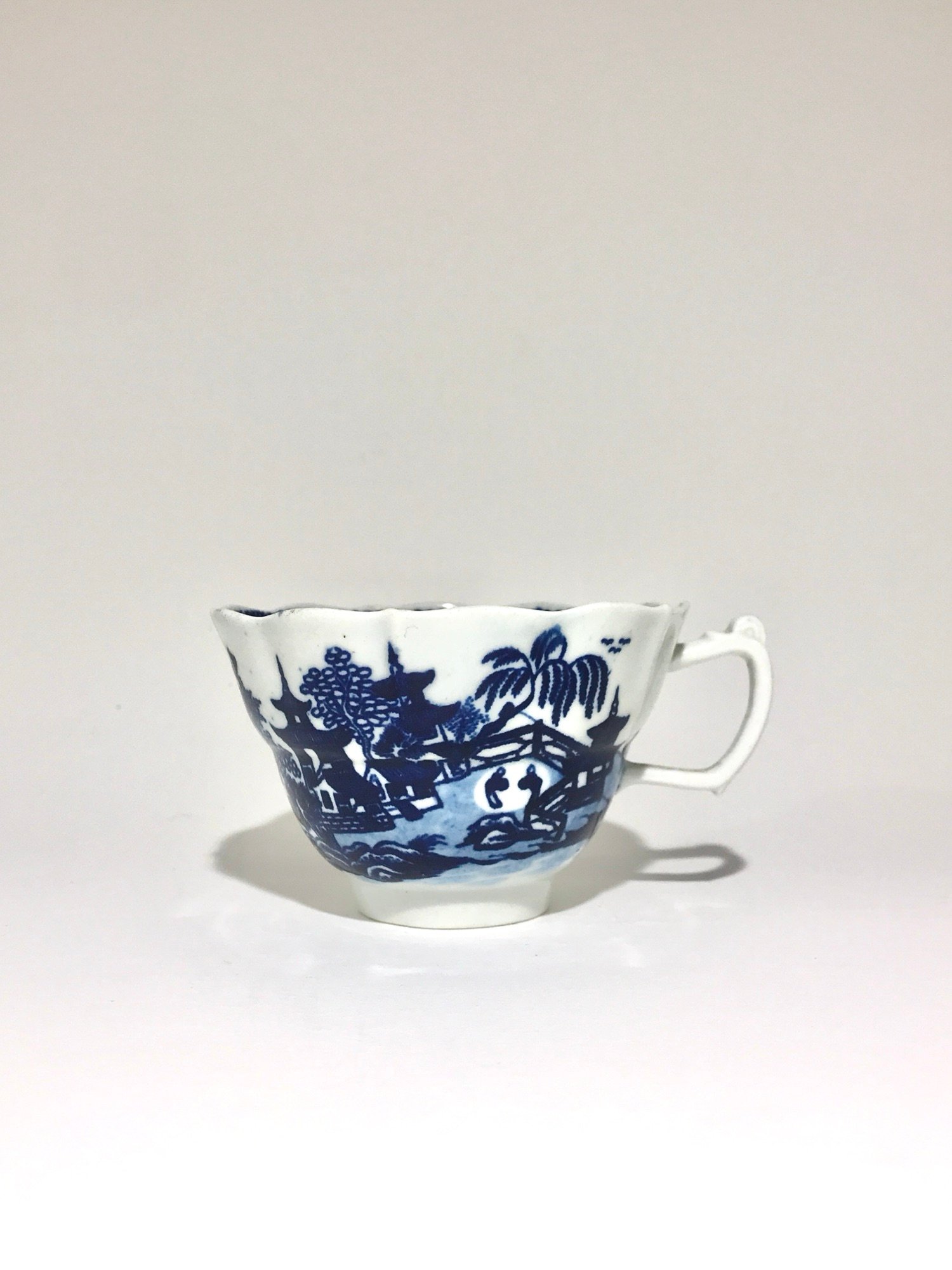 First Period Worcester Porcelain Temple Bowl and Cup - Image 3